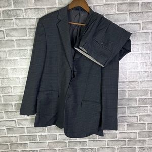 Jos A Bank 2 Piece Suit Set BRRR Charcoal Gray Plaid Size 43R Pants Size 37 x 30